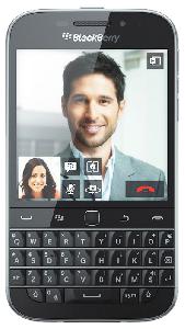Мобилен телефон BlackBerry Classic снимка