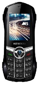 携帯電話 KENEKSI M5 写真