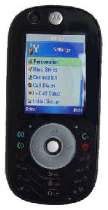 携帯電話 Motorola ROKR E3 写真