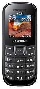 携帯電話 Samsung GT-E1202 写真
