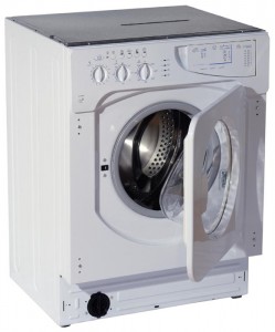 çamaşır makinesi Indesit IWME 12 fotoğraf