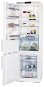 Холодильник AEG S 83800 CTW0 фото