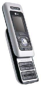 Мобилни телефон LG M6100 слика