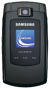 携帯電話 Samsung SGH-Z560 写真