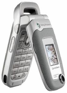 Cep telefonu Sony Ericsson Z520i fotoğraf