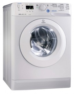 洗濯機 Indesit XWSA 61051 WWG 写真
