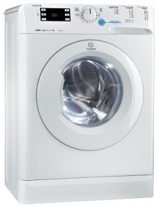洗衣机 Indesit XWSE 61252 W 照片